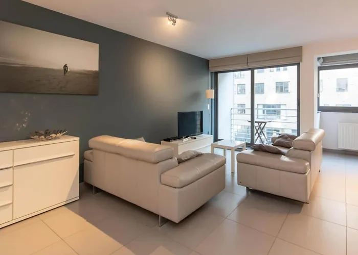 Pretty Apartment With Balcony